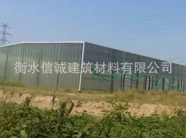 膜結構車棚陽光板